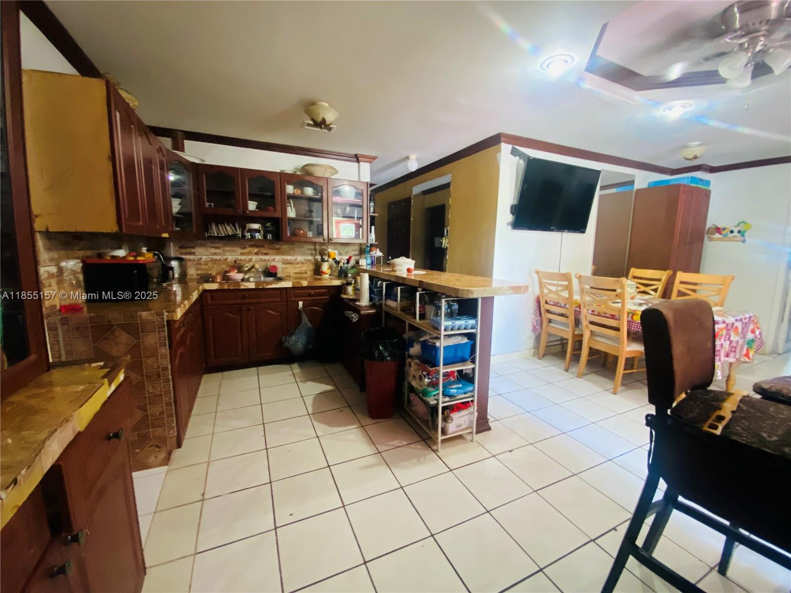 ANDERSON HEIGHTS - Residential