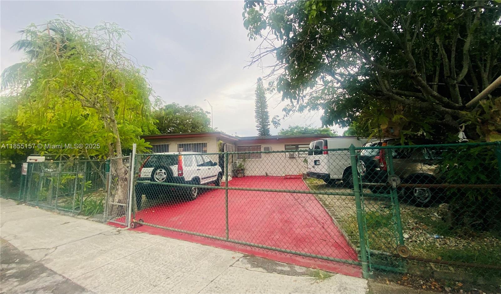 8355 NW 32nd Ave