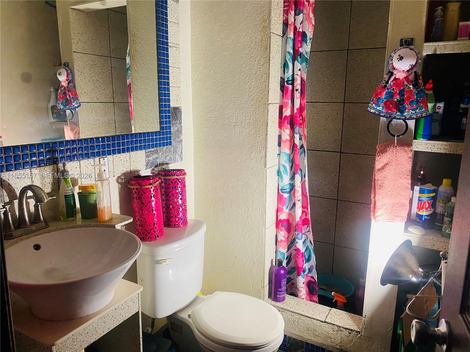 ANDERSON HEIGHTS - Residential