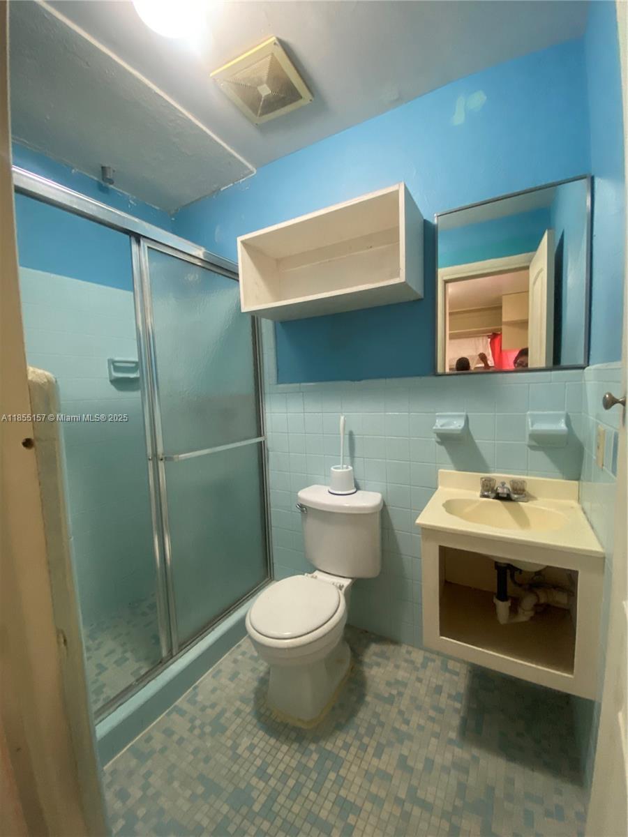 ANDERSON HEIGHTS - Residential