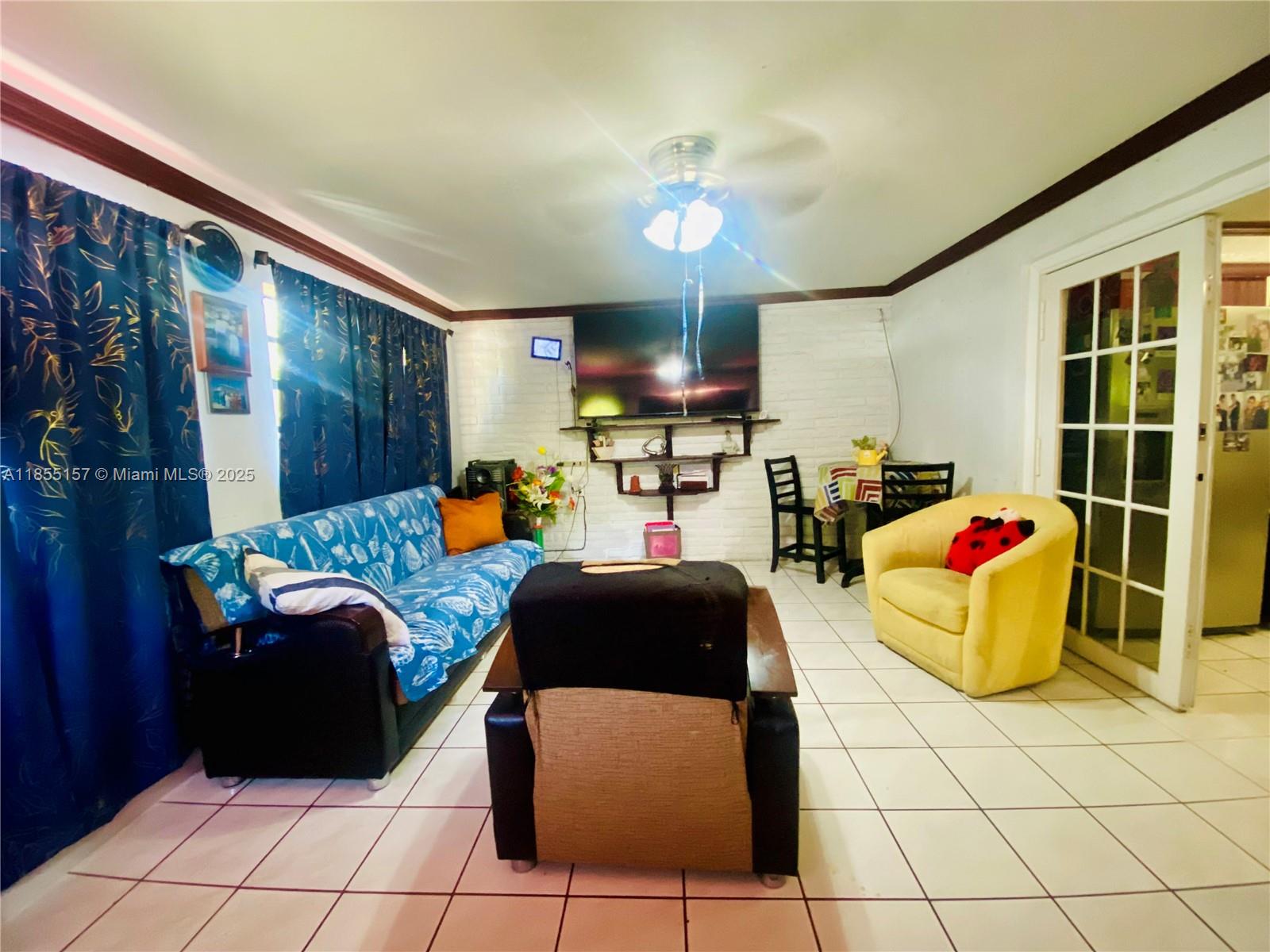 ANDERSON HEIGHTS - Residential