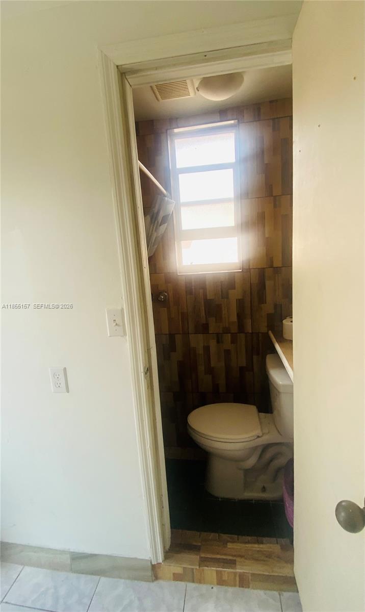 ANDERSON HEIGHTS - Residential