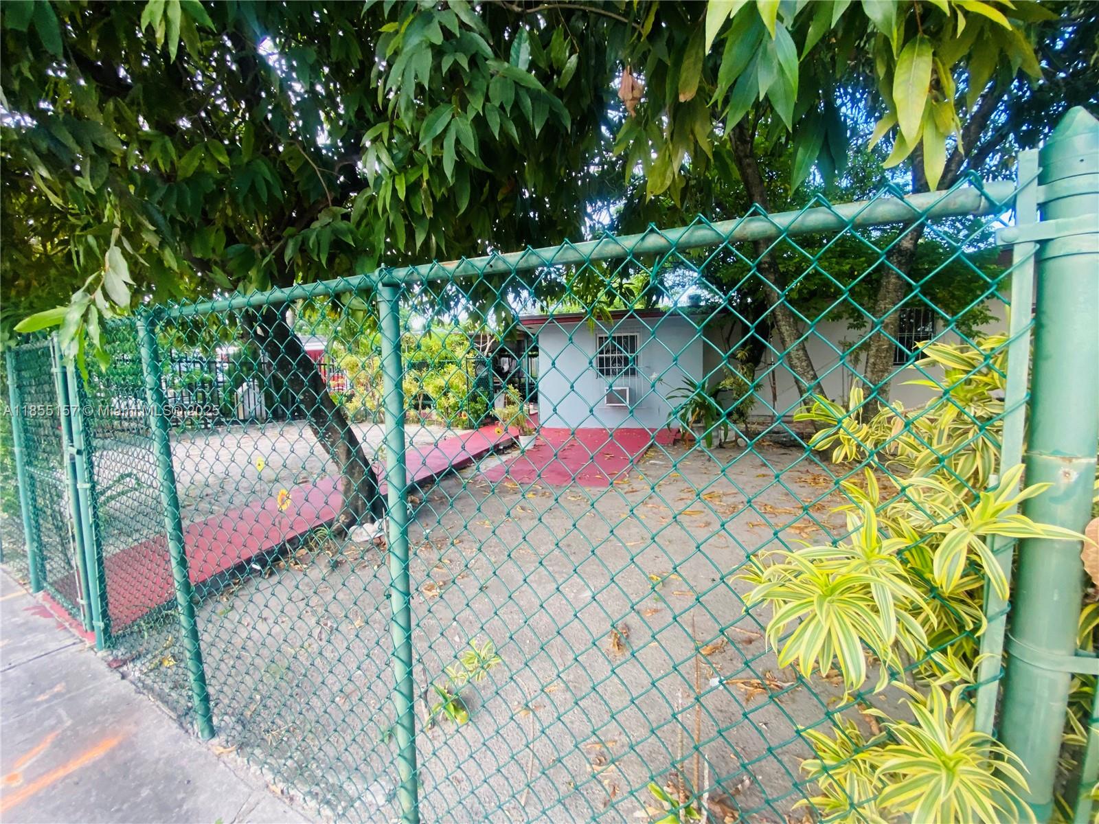 ANDERSON HEIGHTS - Residential