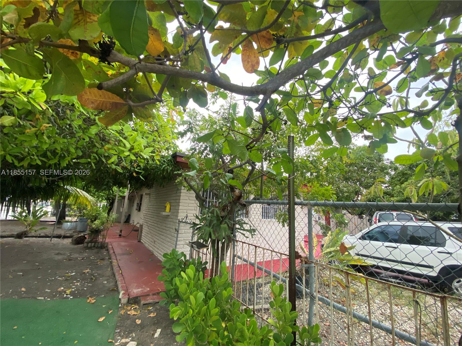 ANDERSON HEIGHTS - Residential