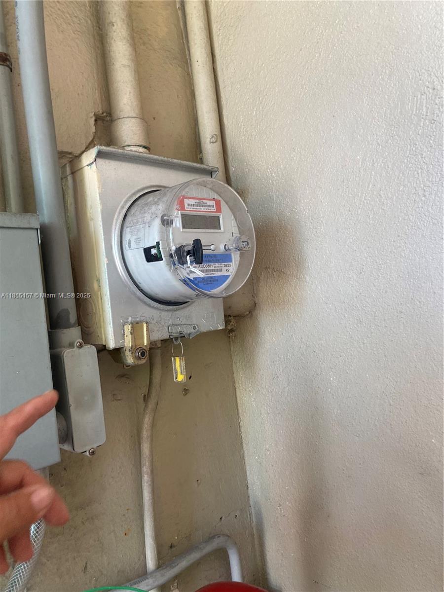 ANDERSON HEIGHTS - Residential