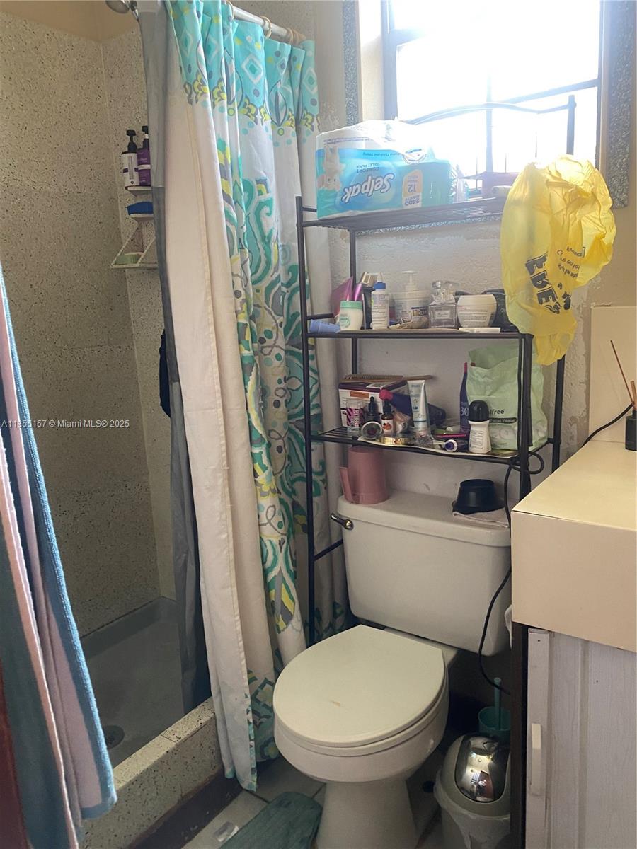 ANDERSON HEIGHTS - Residential