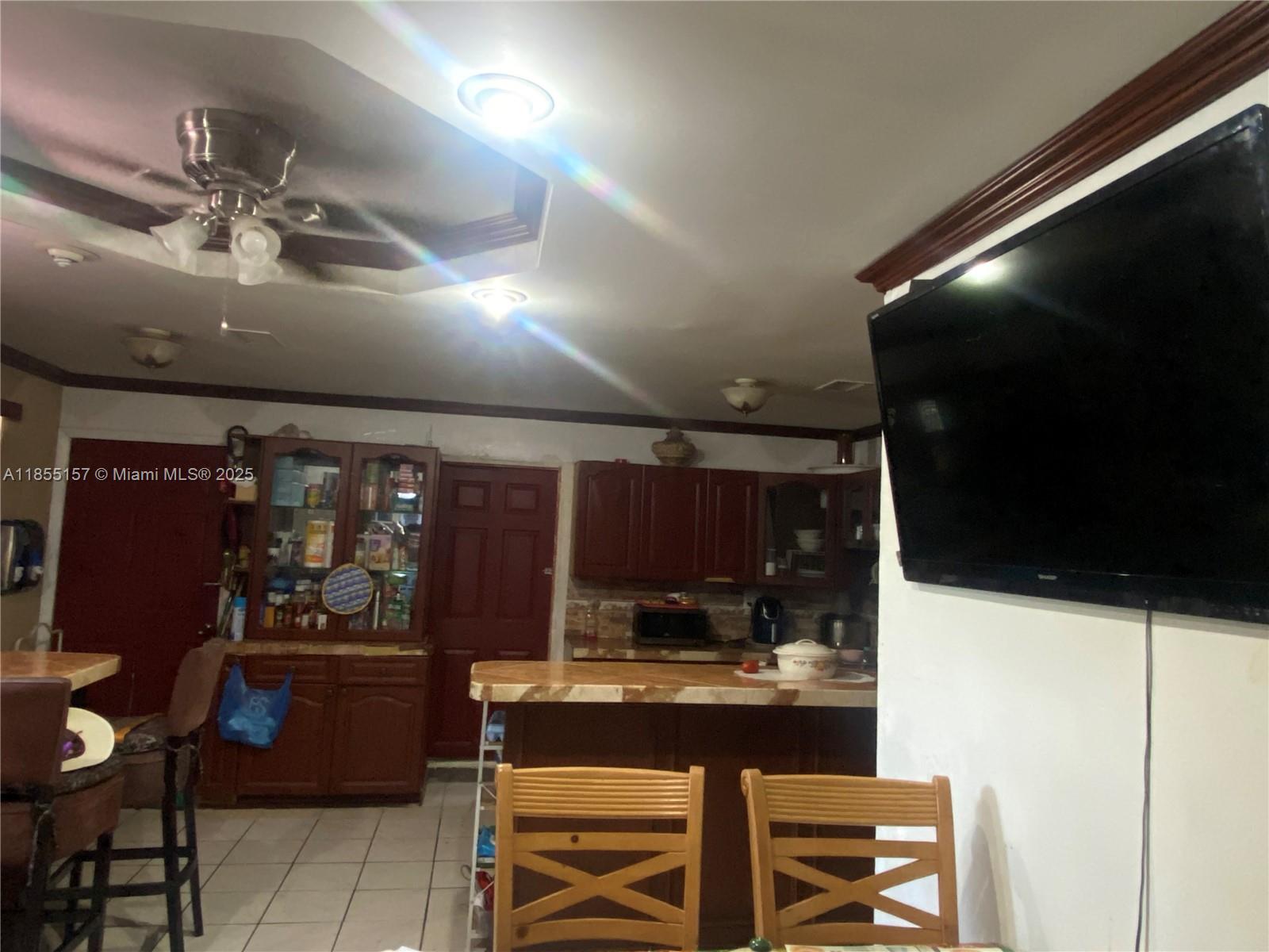 ANDERSON HEIGHTS - Residential