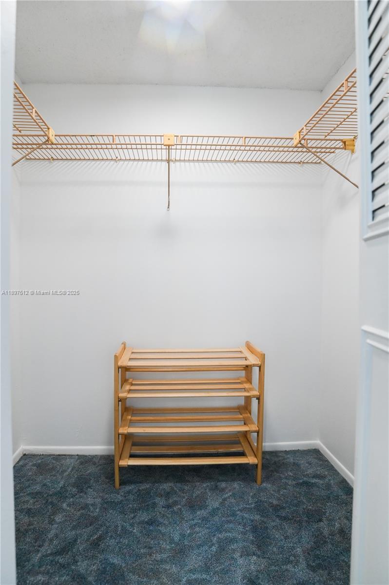 ROYAL PARK CONDO - Residential