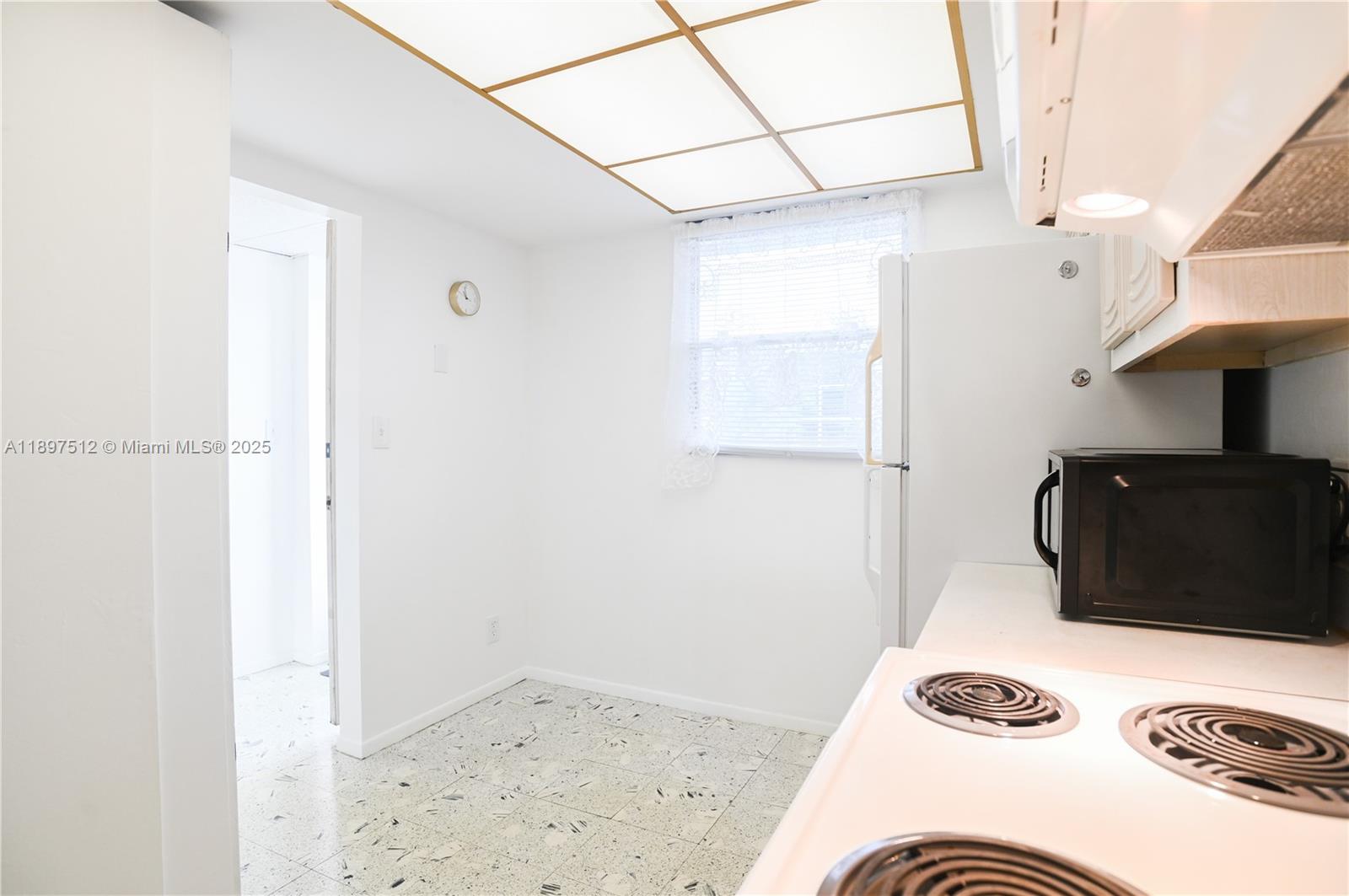 ROYAL PARK CONDO - Residential