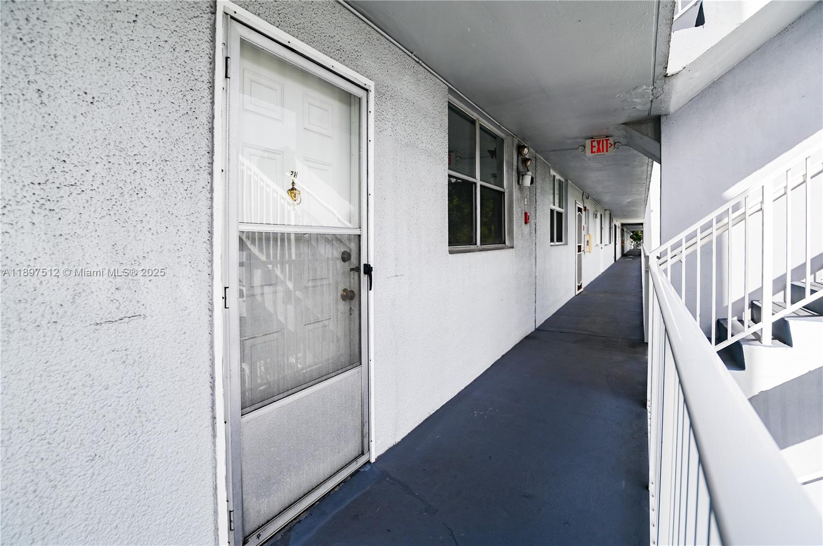 110 Royal Park Dr 2H