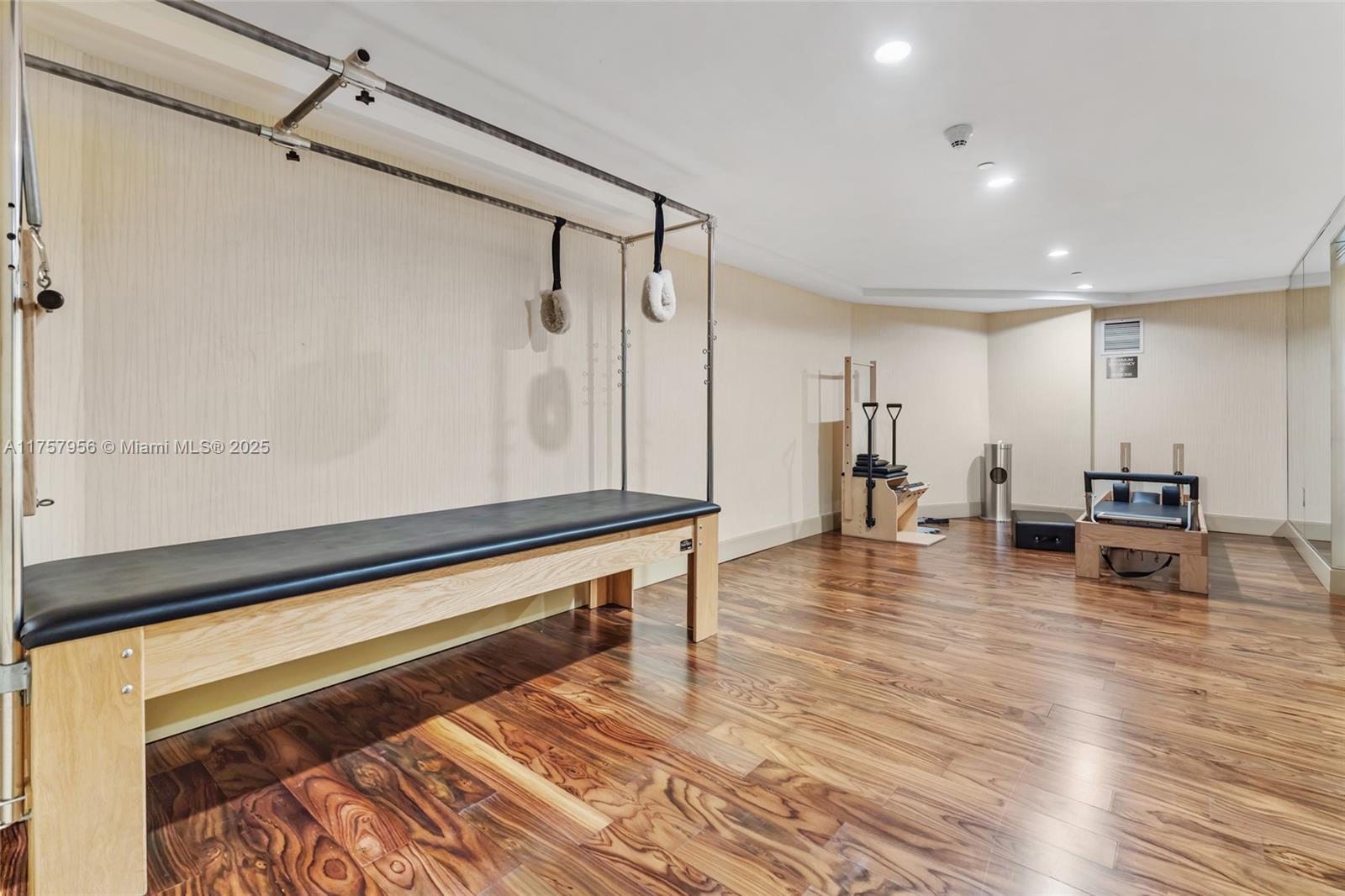 50 BISCAYNE CONDO - Residential