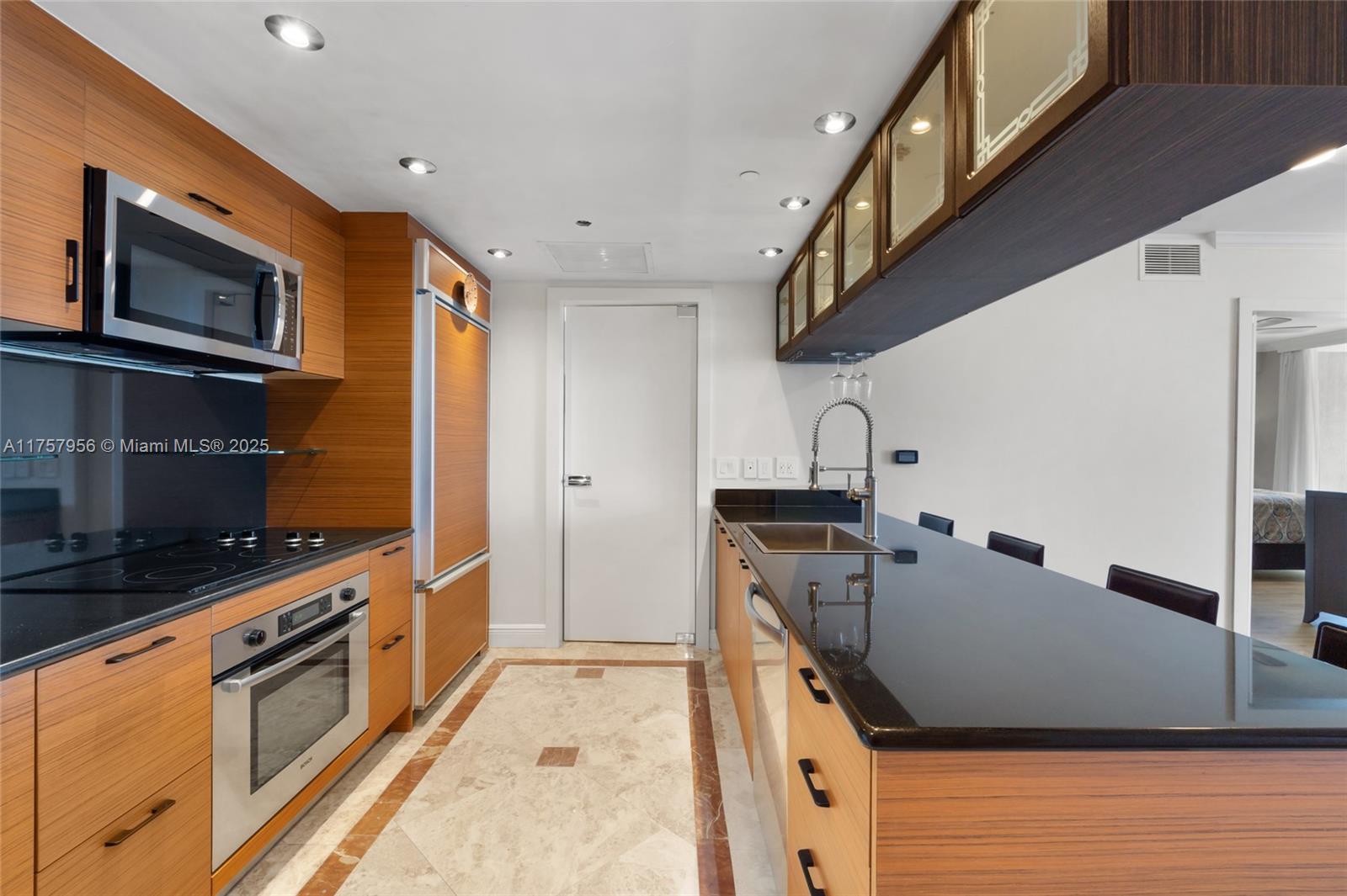 50 BISCAYNE CONDO - Residential