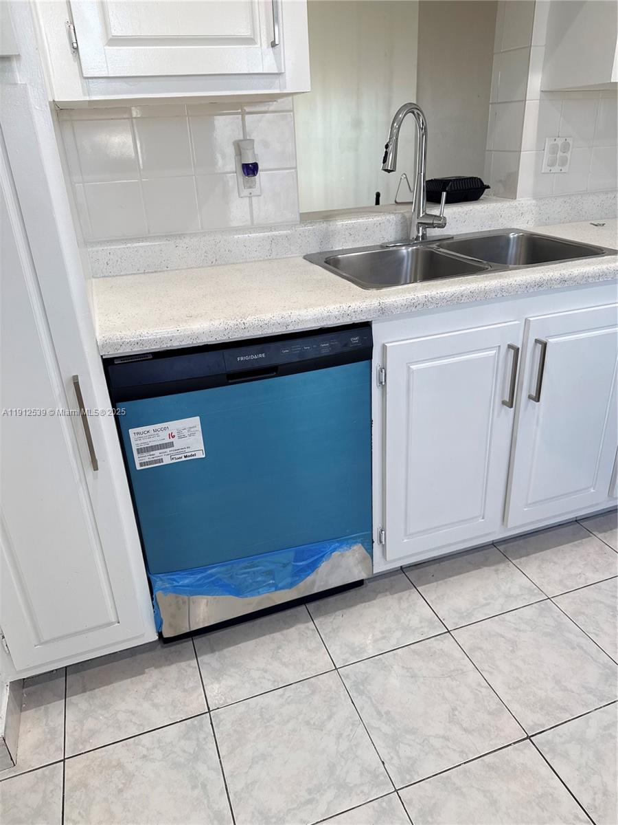 MEADOWBROOK TOWERS CONDO - Residential Lease