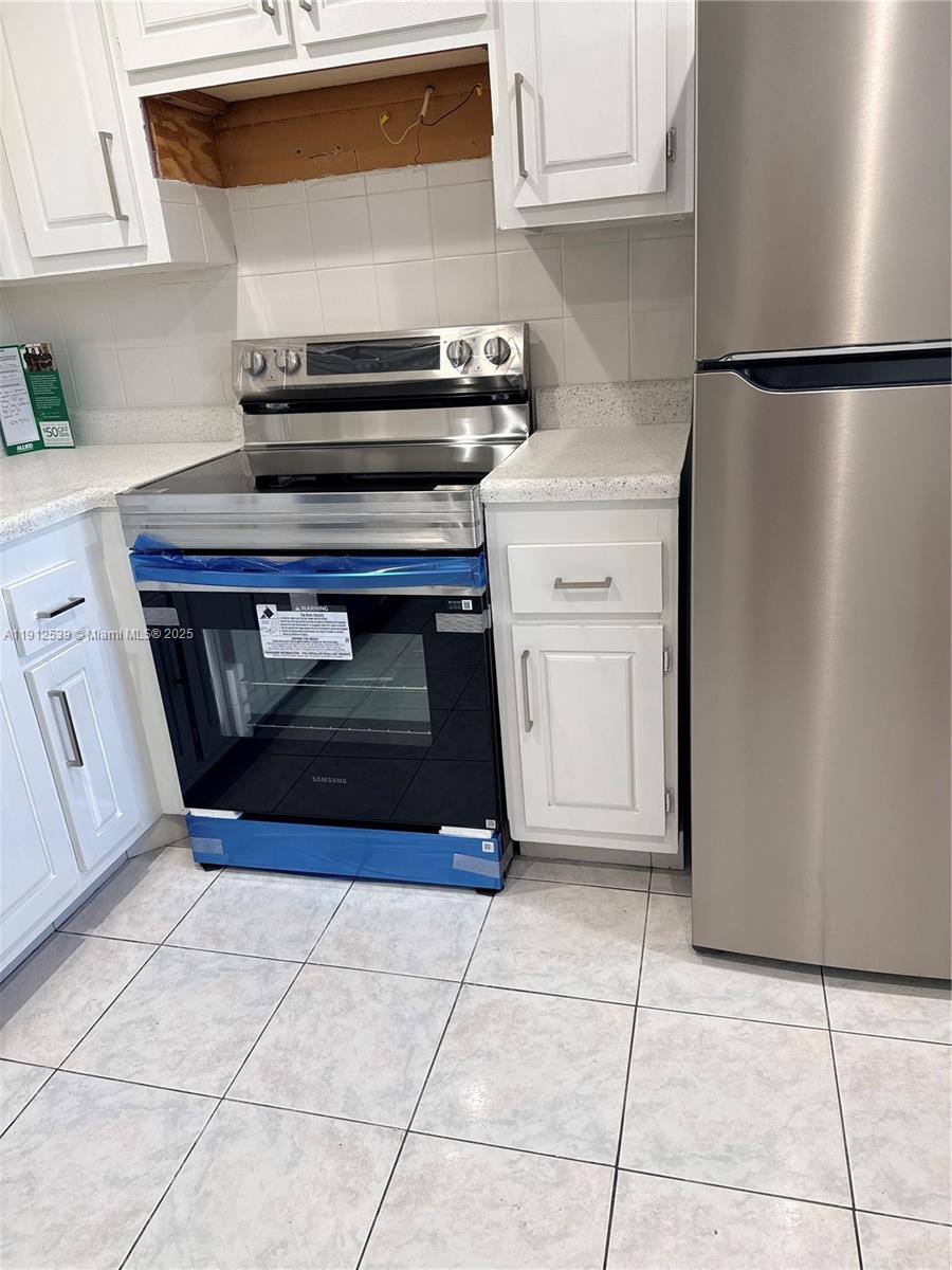 MEADOWBROOK TOWERS CONDO - Residential Lease