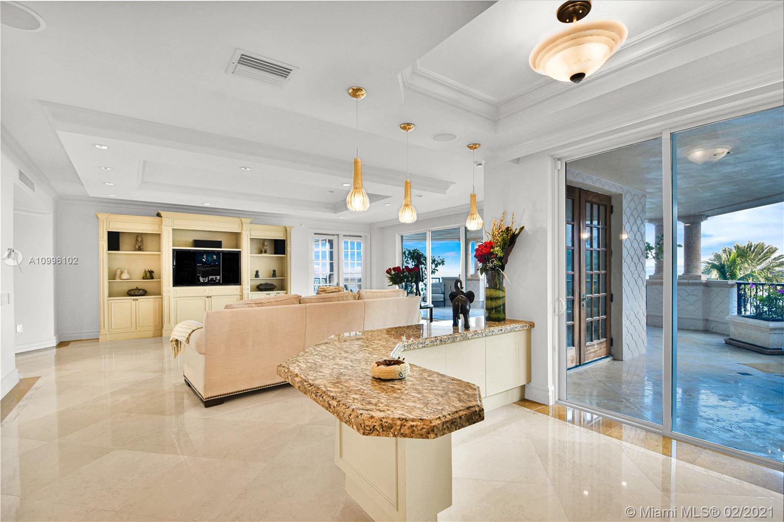 7400 OCEANSIDE AT FISHER - Residential