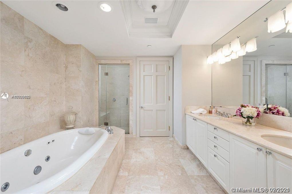 7400 OCEANSIDE AT FISHER - Residential