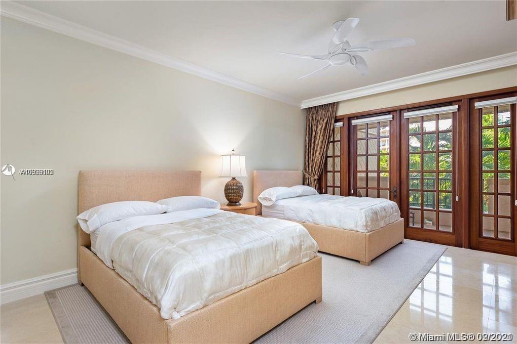 7400 OCEANSIDE AT FISHER - Residential