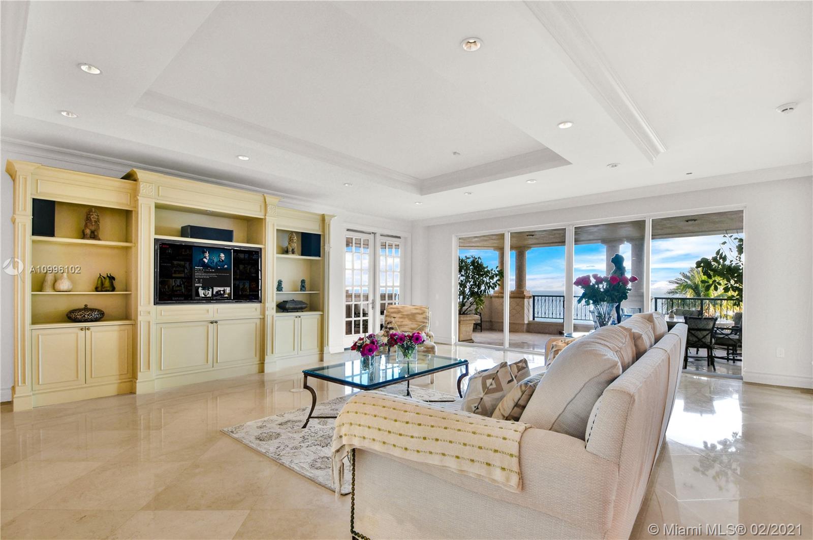 7400 OCEANSIDE AT FISHER - Residential