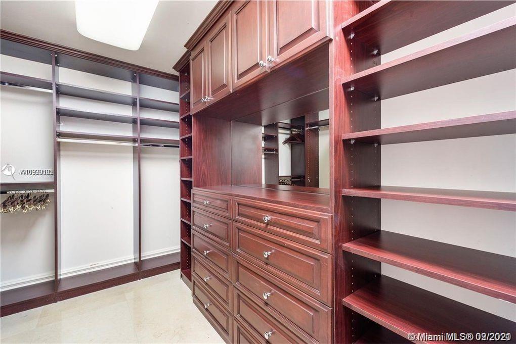 7400 OCEANSIDE AT FISHER - Residential