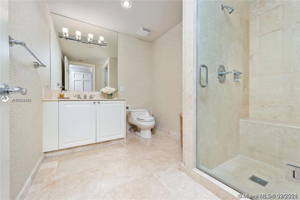 7400 OCEANSIDE AT FISHER - Residential