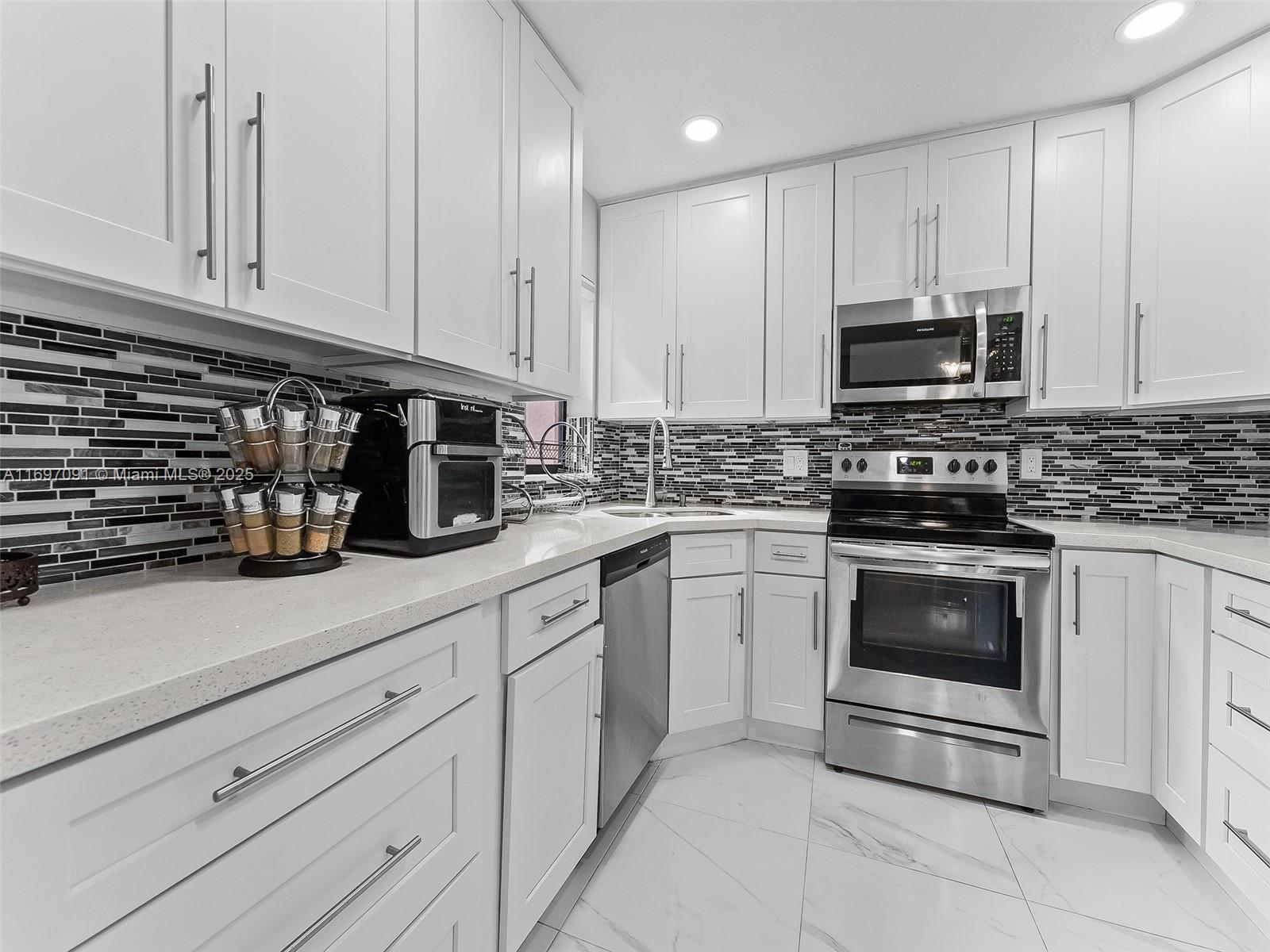 APPLEWOOD VILLAGE II-B CO - Residential