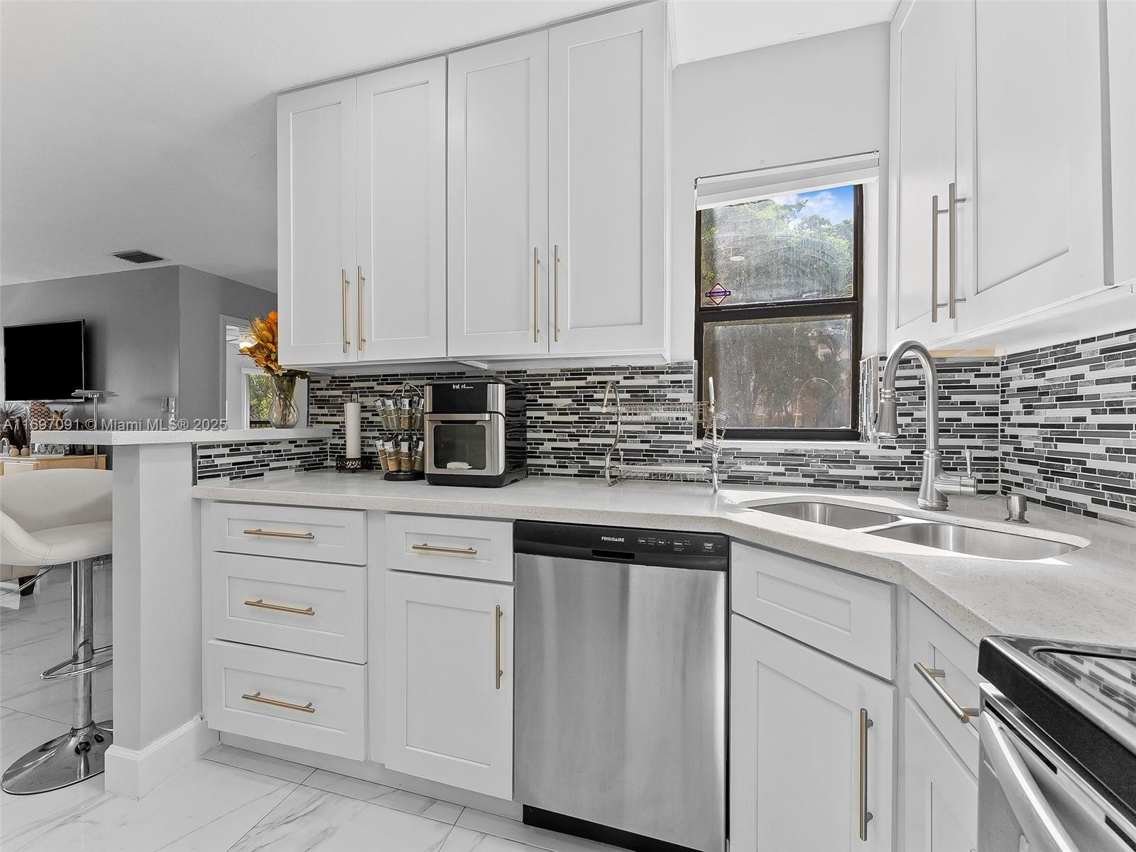 APPLEWOOD VILLAGE II-B CO - Residential
