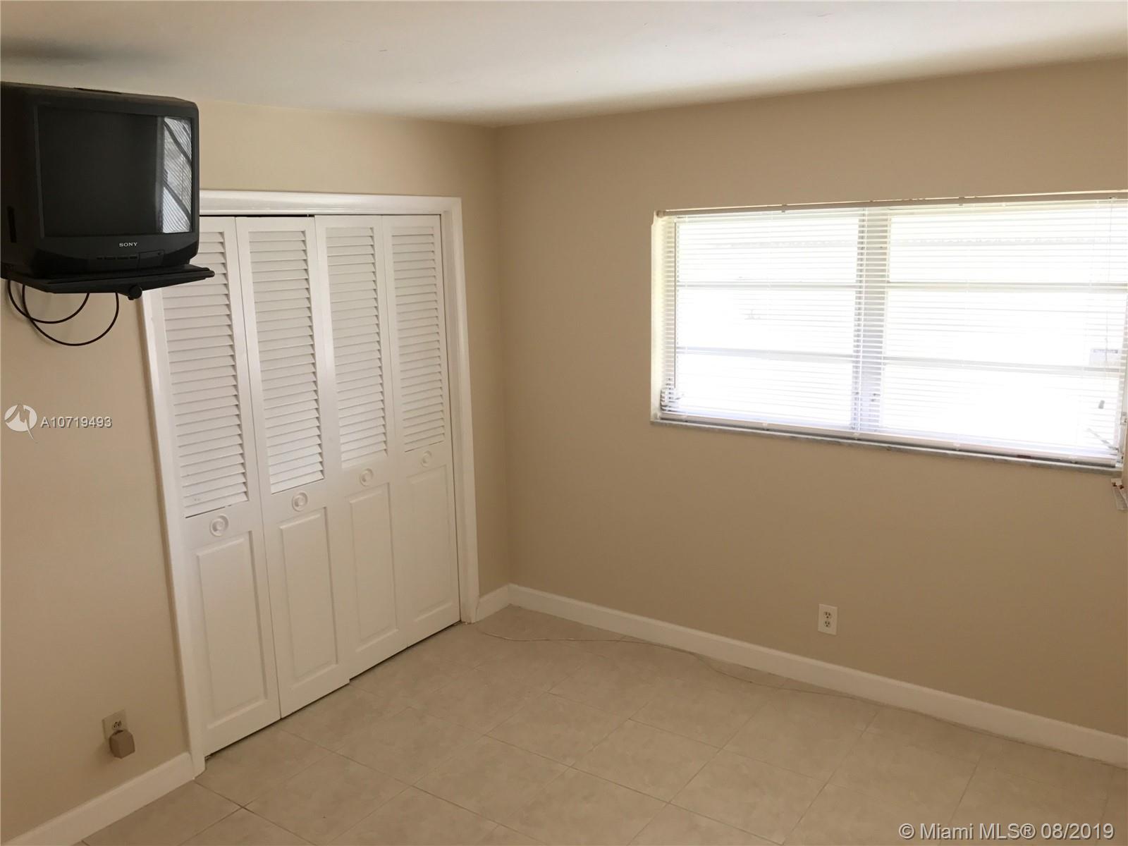 COLONIAL HOUSE CONDO - Residential Lease