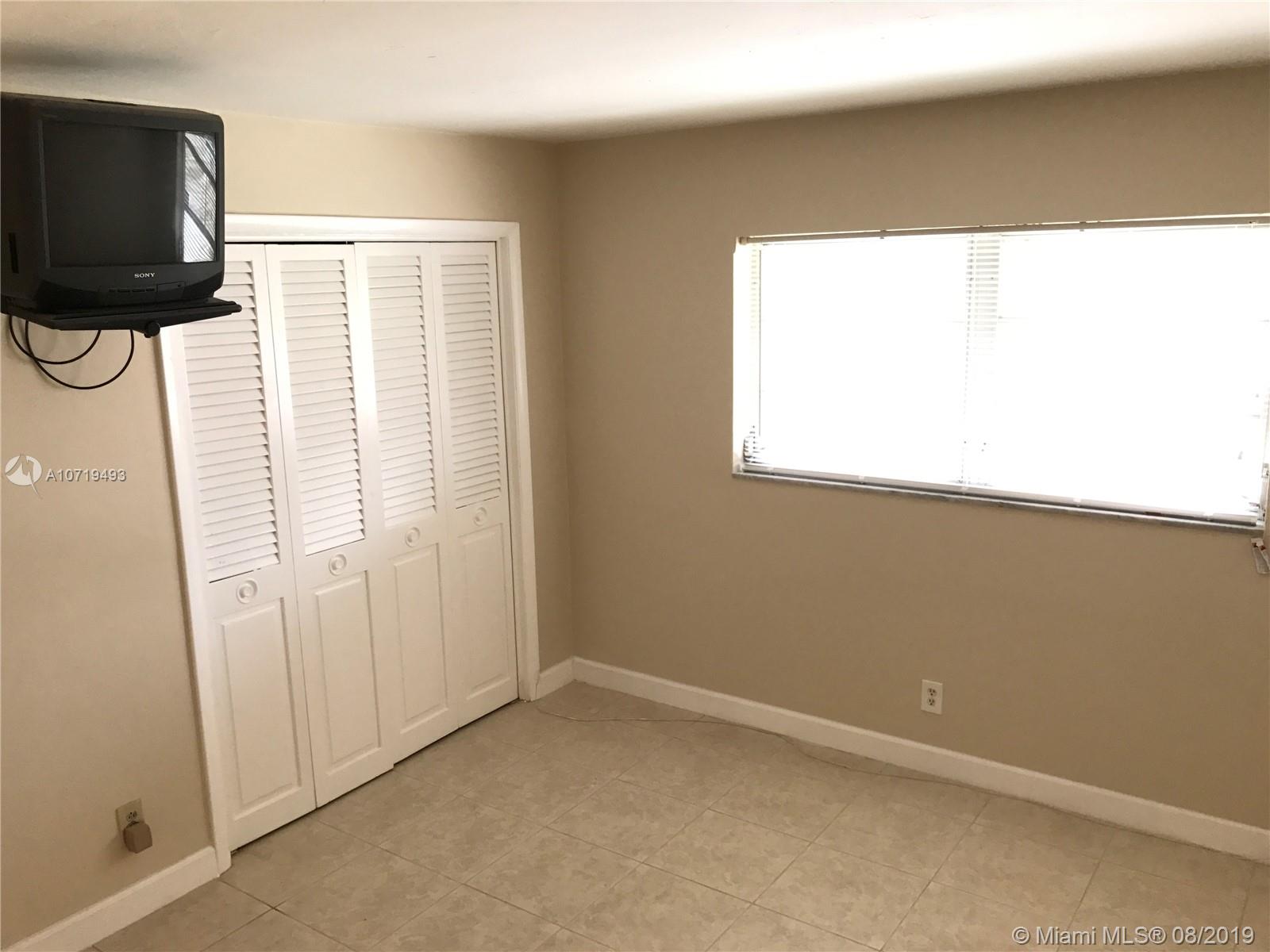 COLONIAL HOUSE CONDO - Residential Lease