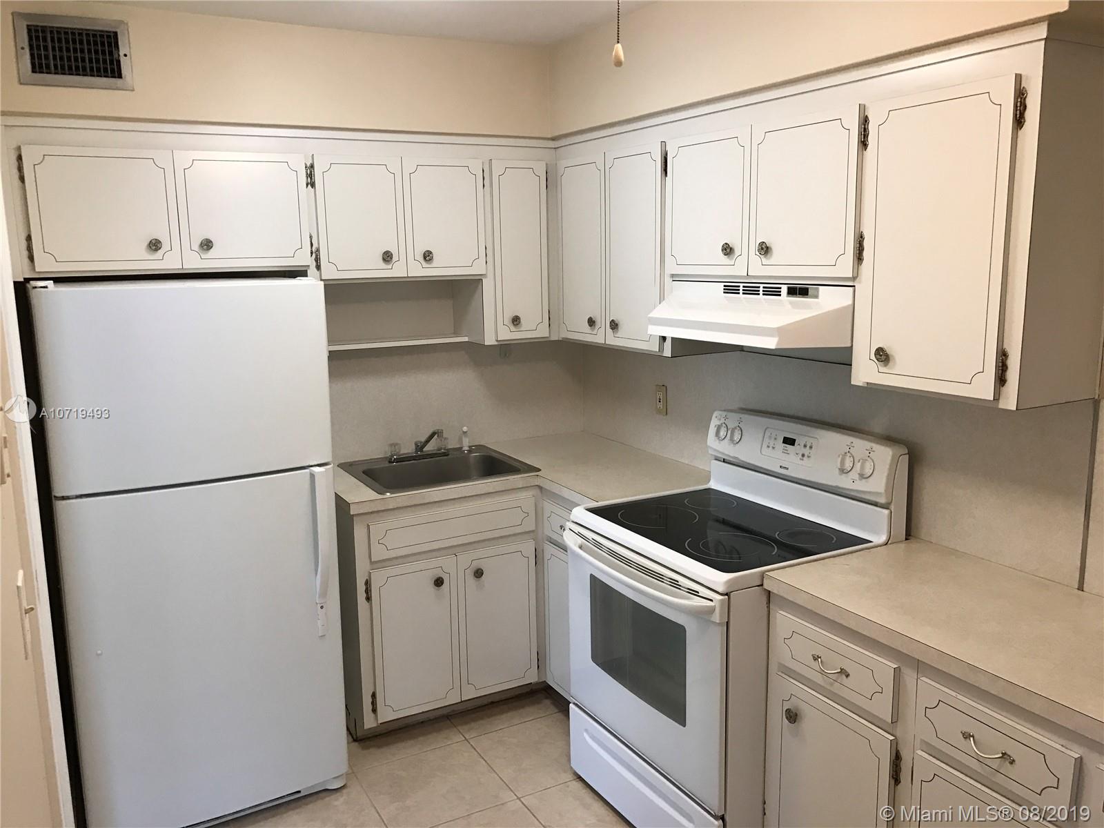 COLONIAL HOUSE CONDO - Residential Lease