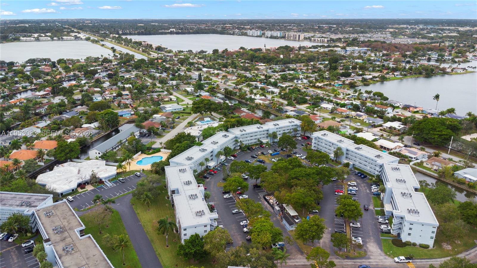 ROYAL PARK CONDO - Residential