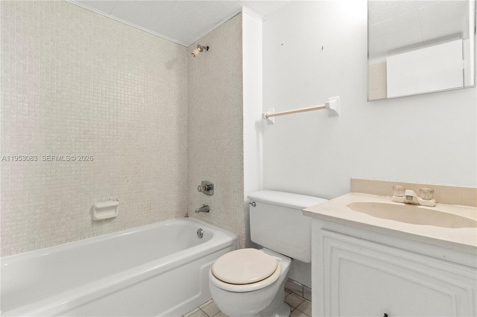 ROYAL PARK CONDO - Residential