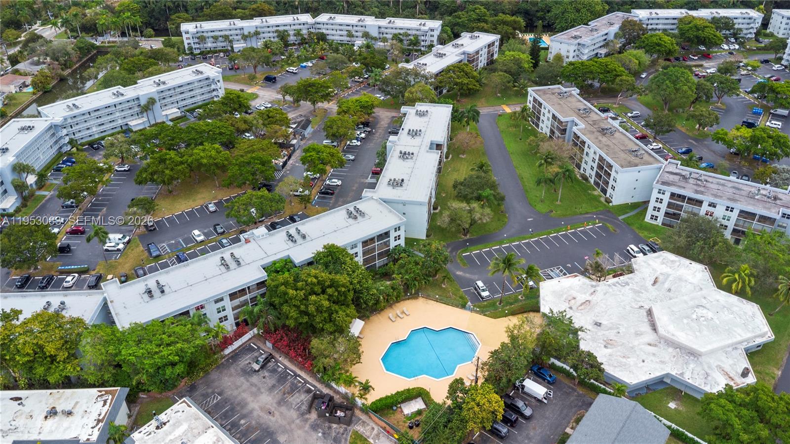 ROYAL PARK CONDO - Residential