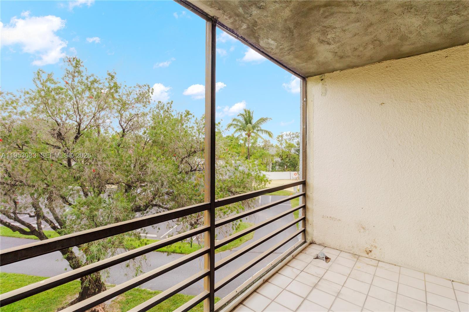 ROYAL PARK CONDO - Residential