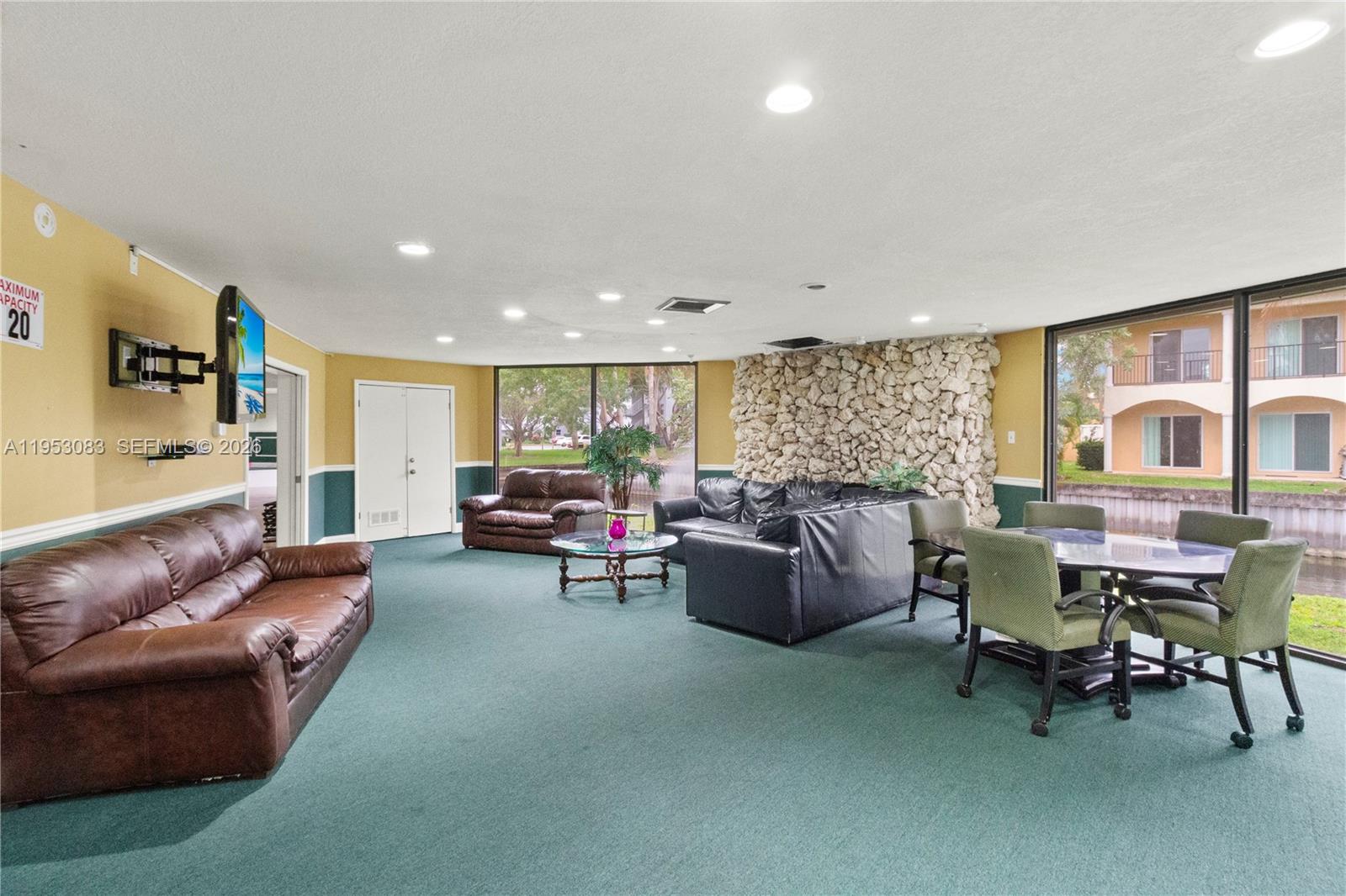 ROYAL PARK CONDO - Residential