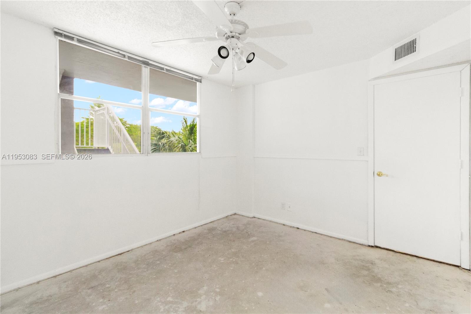 ROYAL PARK CONDO - Residential