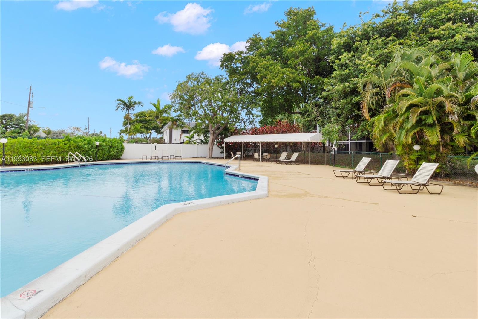 ROYAL PARK CONDO - Residential