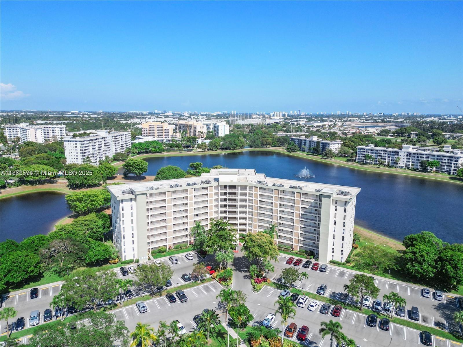 NO 39 PALM-AIRE COUNTRY C - Residential Lease