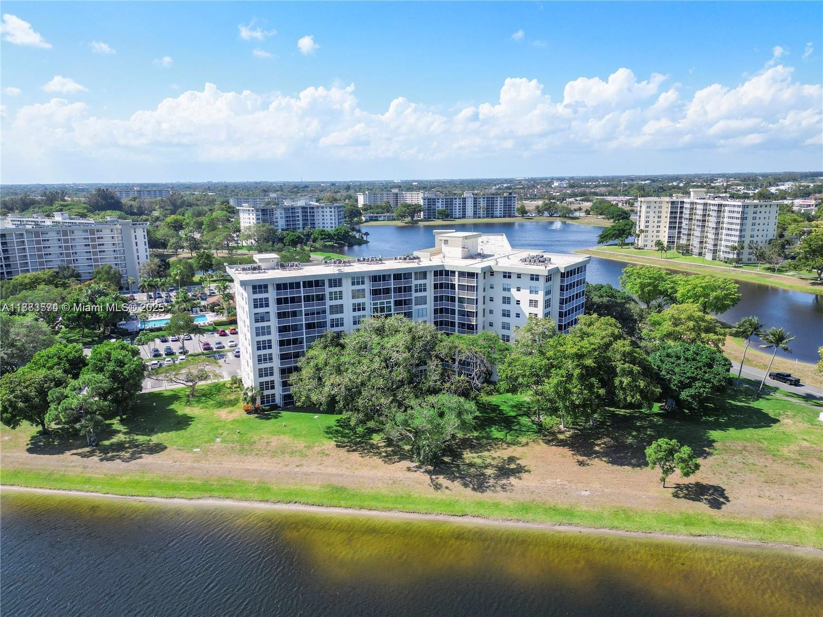 NO 39 PALM-AIRE COUNTRY C - Residential Lease