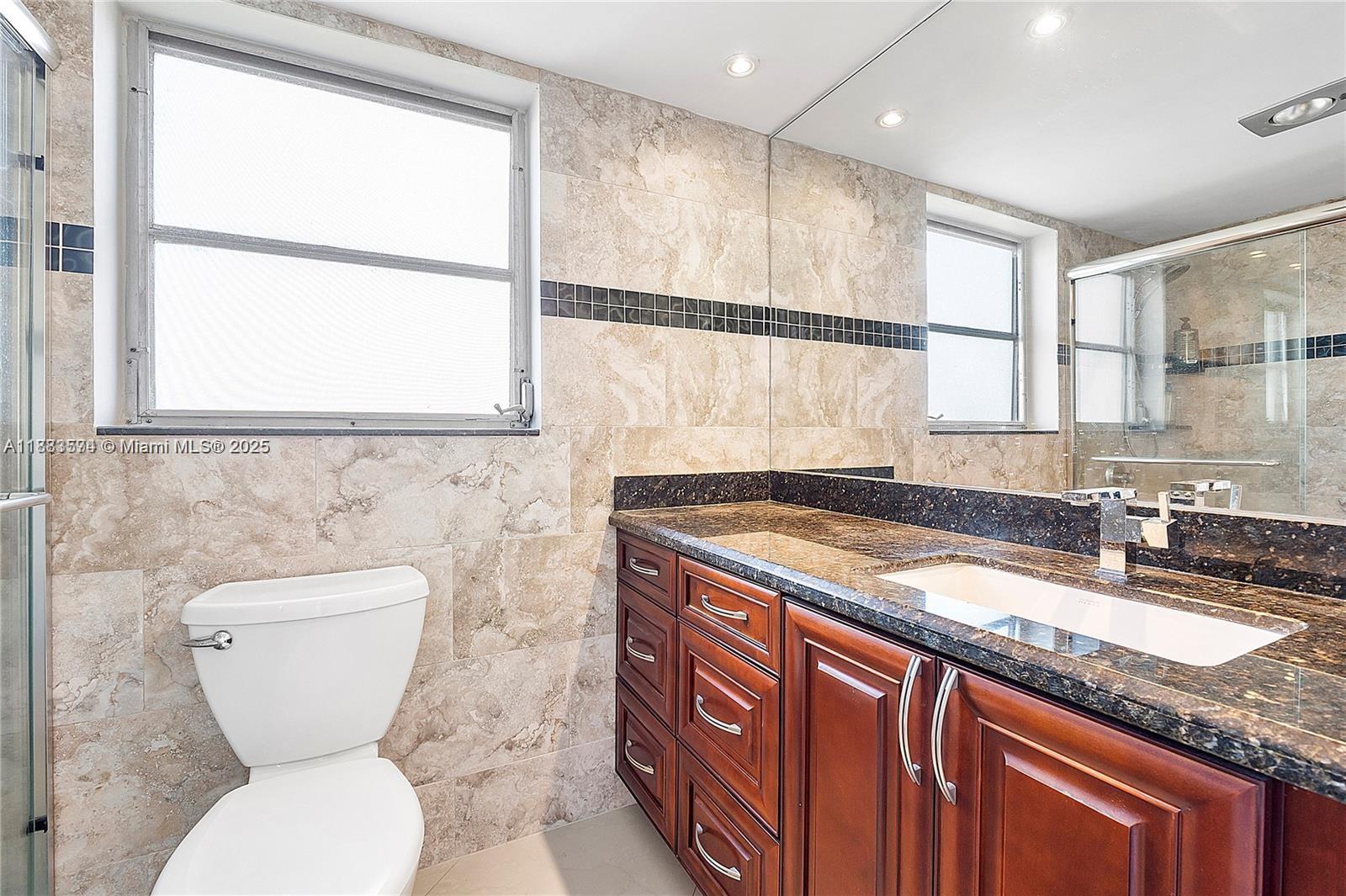 NO 39 PALM-AIRE COUNTRY C - Residential Lease