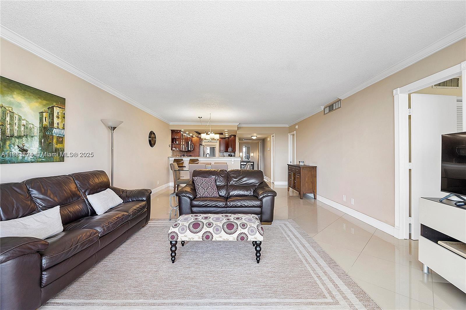 NO 39 PALM-AIRE COUNTRY C - Residential Lease