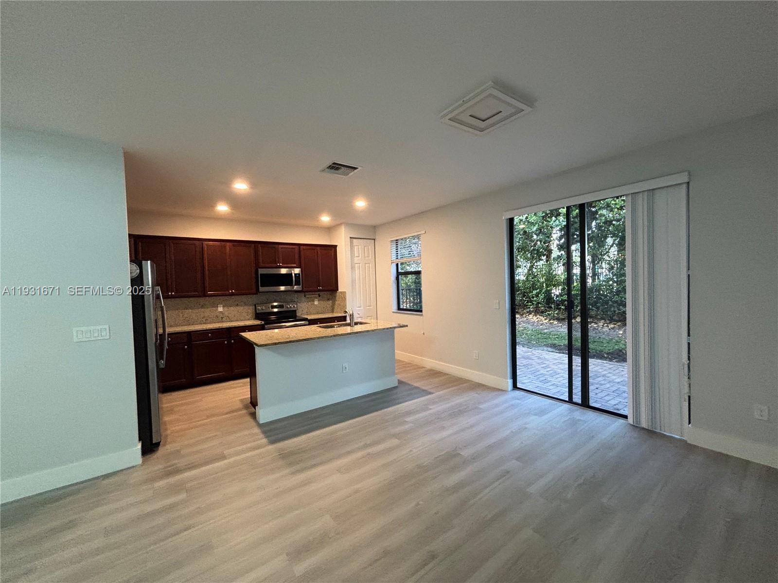 SIMONTON COURT - Residential Lease