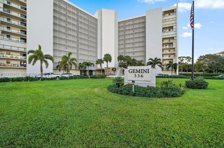 Great value in North Palm Beach! 2/2 Condo in the Gemini, opposite the renowned NPB Country Club and Golf Course on the lovely Intracoastal Waterway. This beautifully maintained unit features deeded premier covered parking, convenient location to elevator and other 3rd floor amenities, and lovely ocean breezes...grab it NOW! The Gemini also offers many amenities including heated pool with intracoastal views, fitness rooms, social room, billiards, shuffleboard, tiki hut, expansive grounds on the water, grill/picnic area, on-site management, bike room and more!