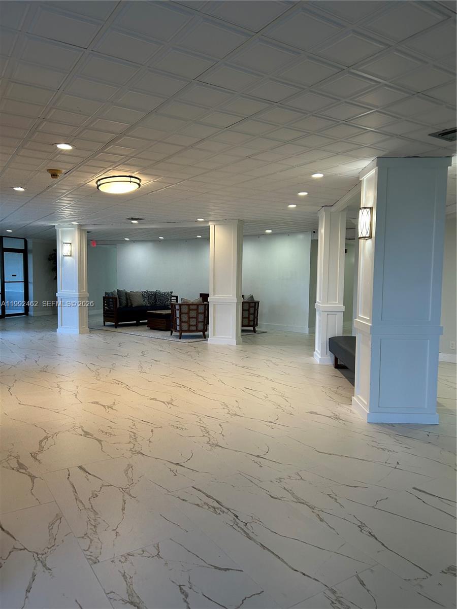 GEMINI CONDO - Residential