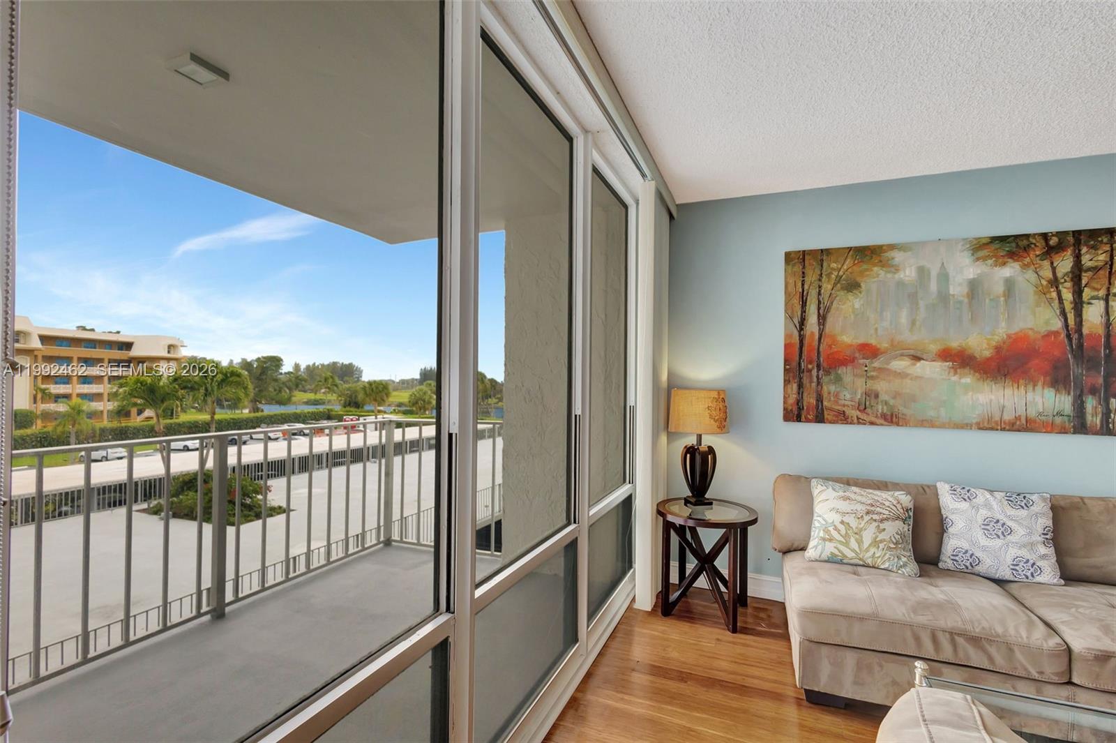 GEMINI CONDO - Residential