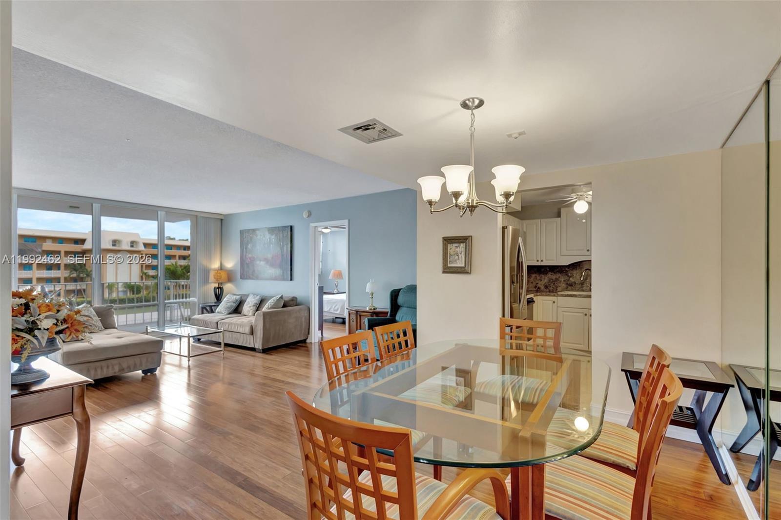 GEMINI CONDO - Residential