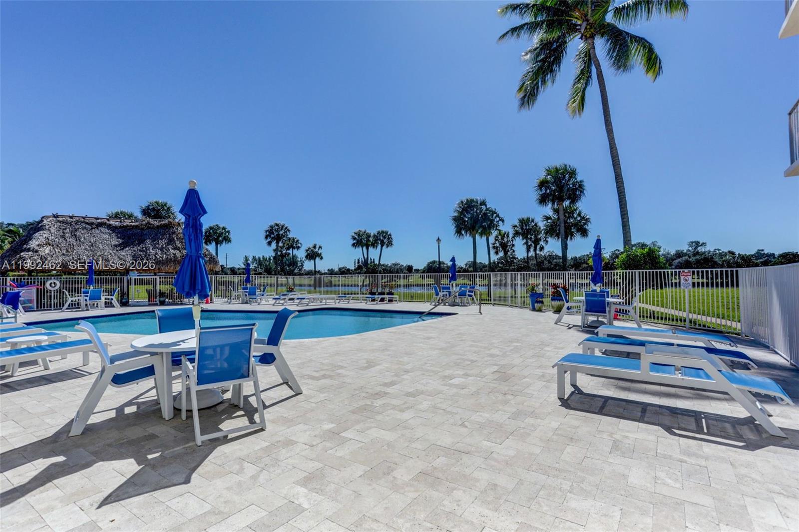 GEMINI CONDO - Residential