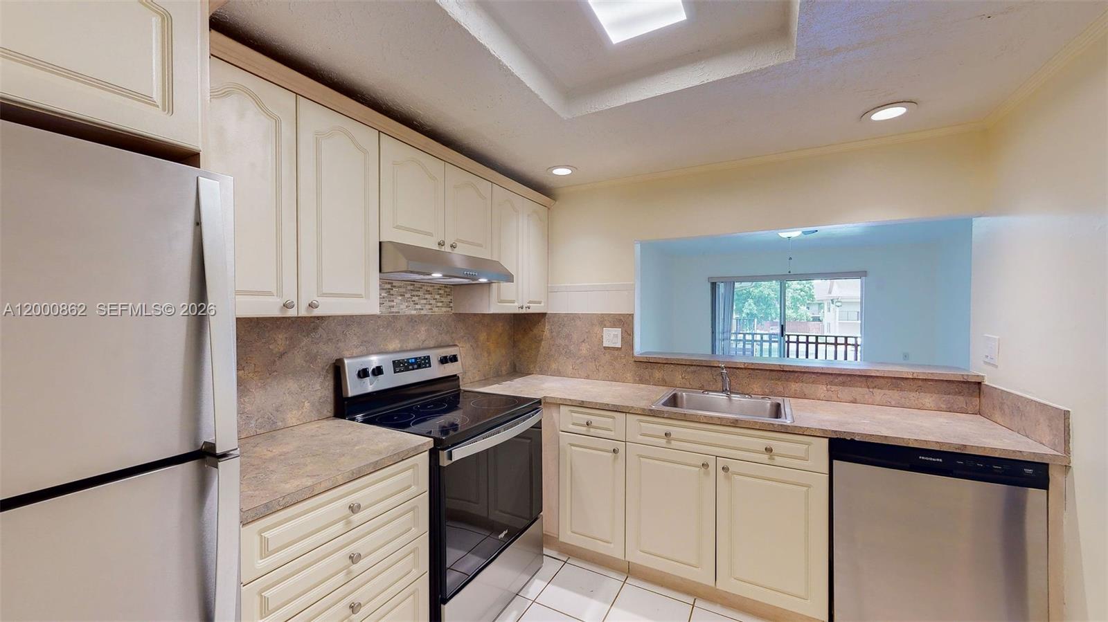 PINE GROVE CONDO - Residential Lease