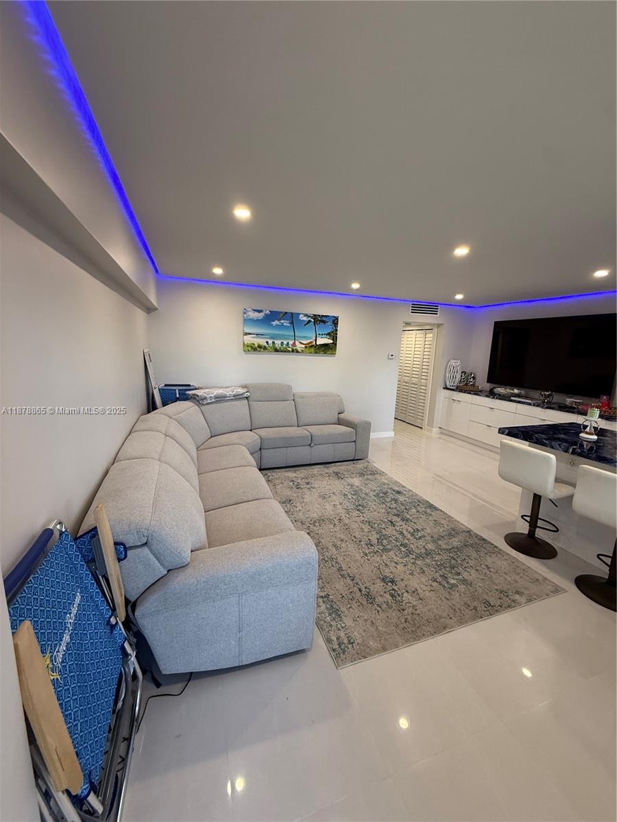 ANDORIC APTS CO-OP - Residential