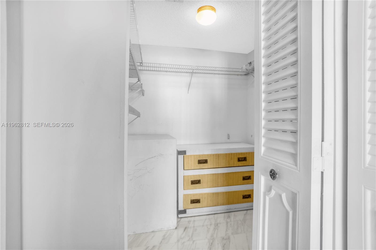 LAKE POINT TOWER CONDOMIN - Residential