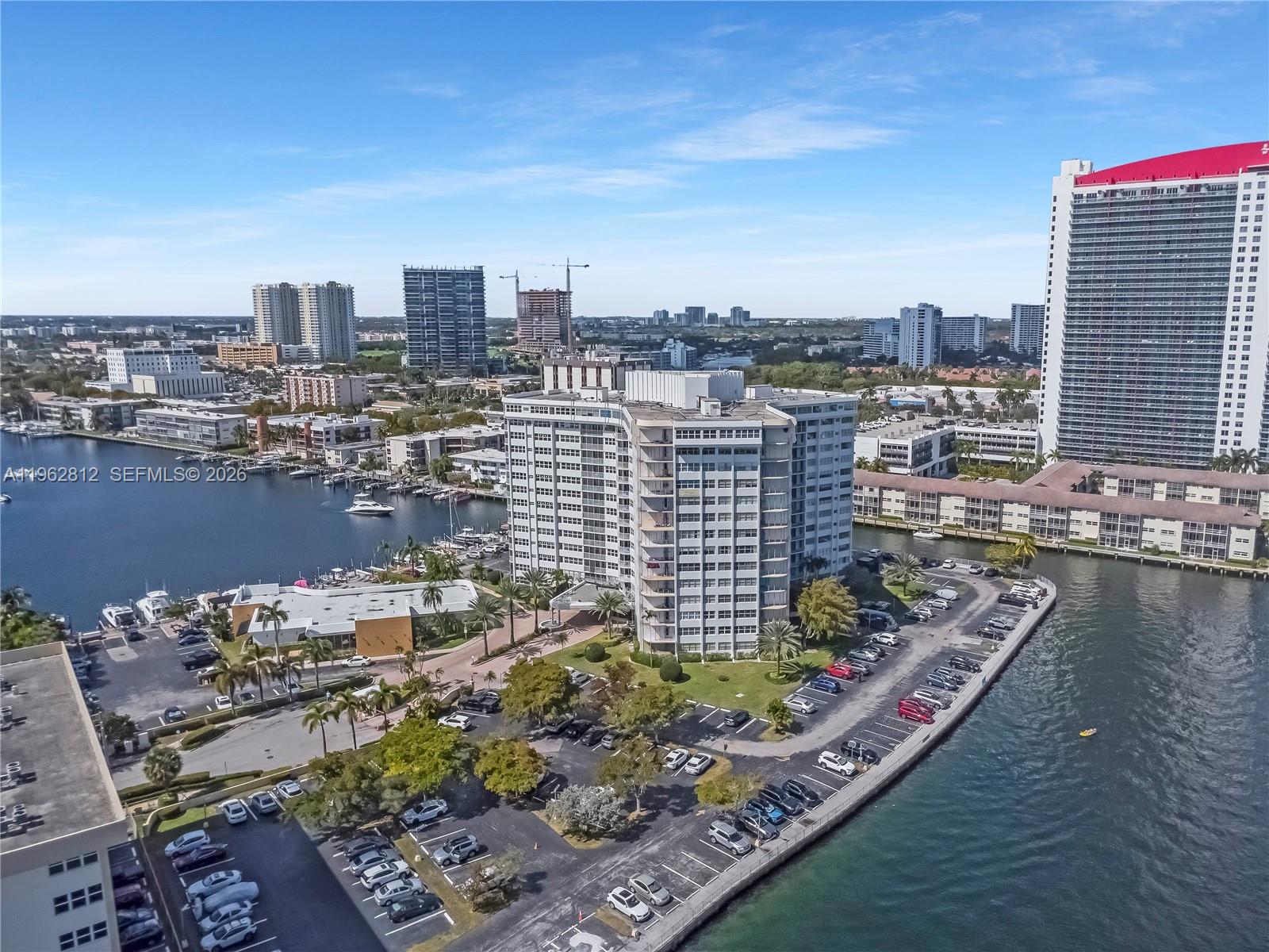 LAKE POINT TOWER CONDOMIN - Residential